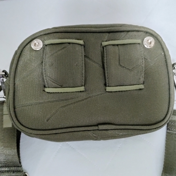 Go Dash Dot Convertible Fanny Pack - Picture 5 of 9